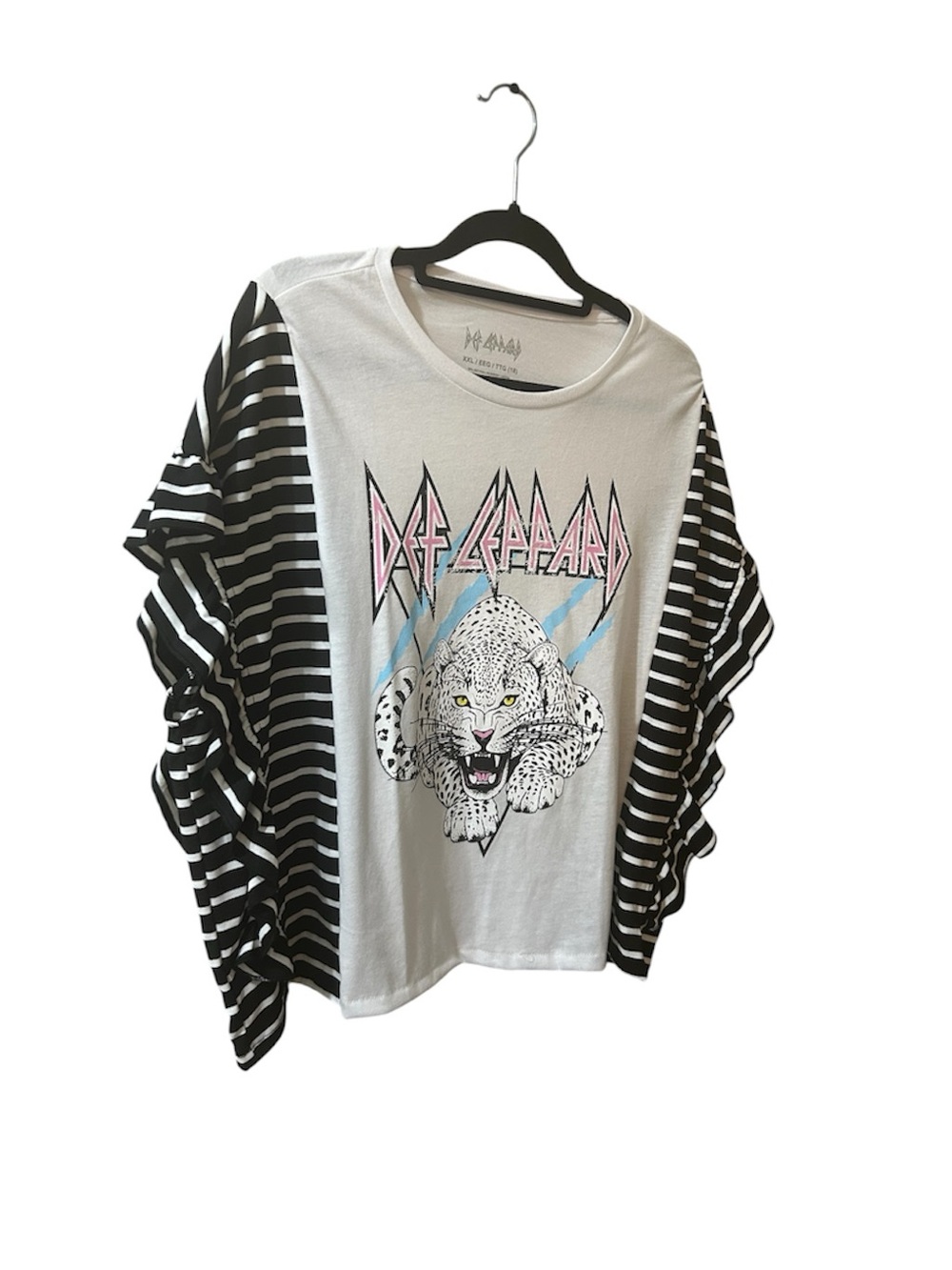 Def Leopard Upcycled tee OSFM